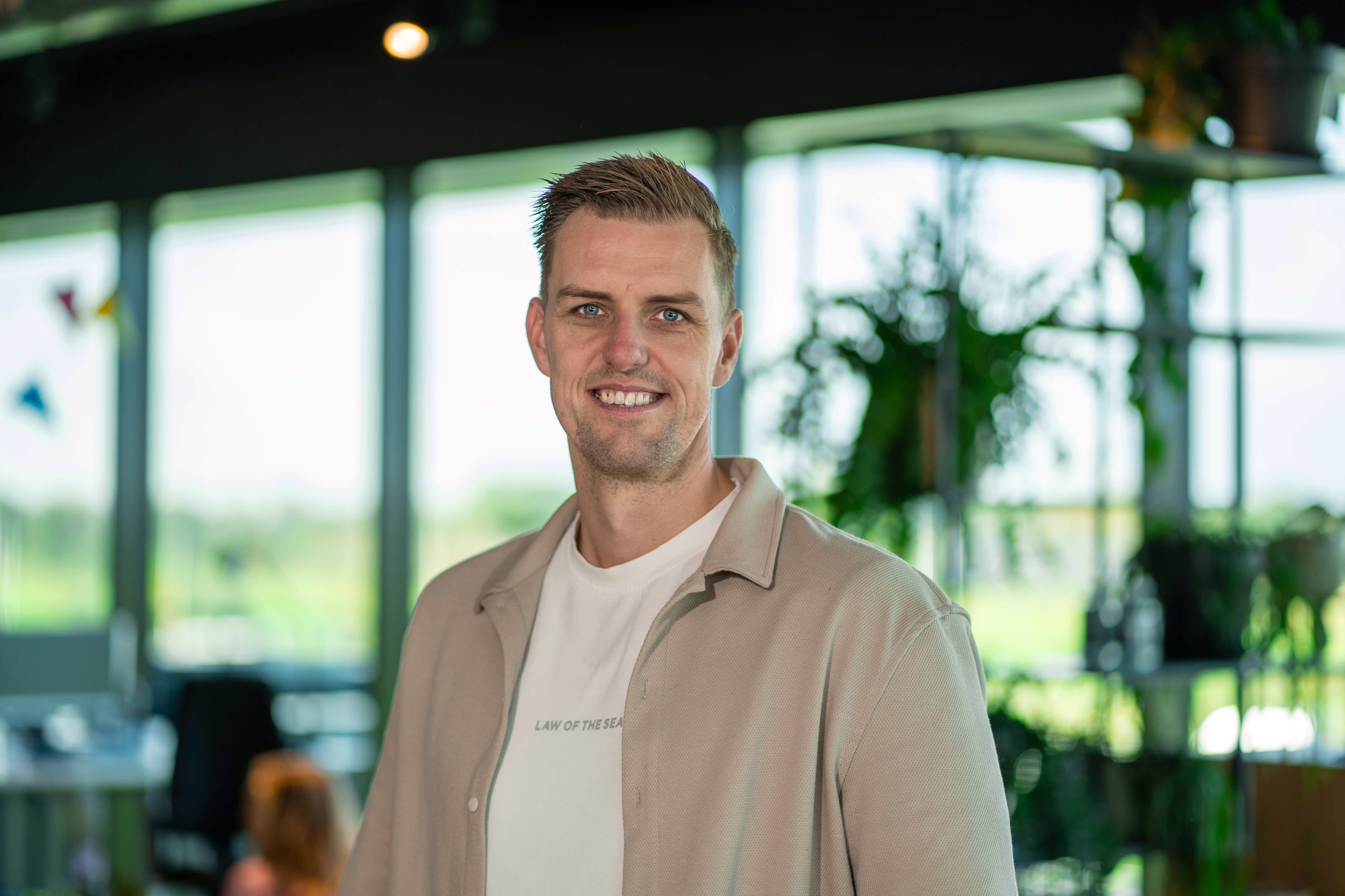 Salesmanager Mark den Hartogh: ‘Machines staan stil door gebrek aan vakmensen.’
