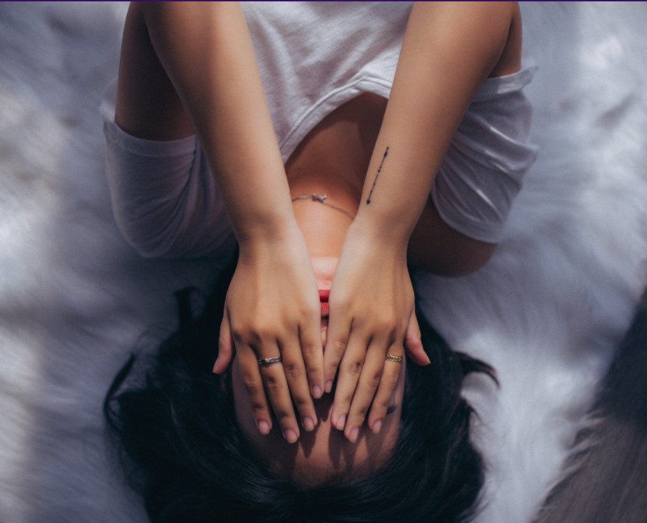 How to deal with your emotions living abroad?