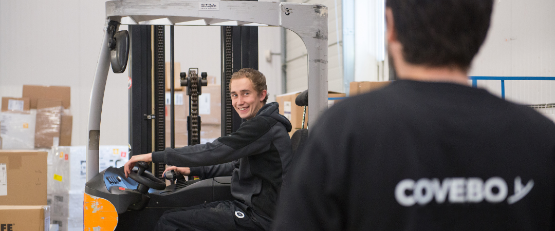 Locuri de muncă - Citiți mai multe