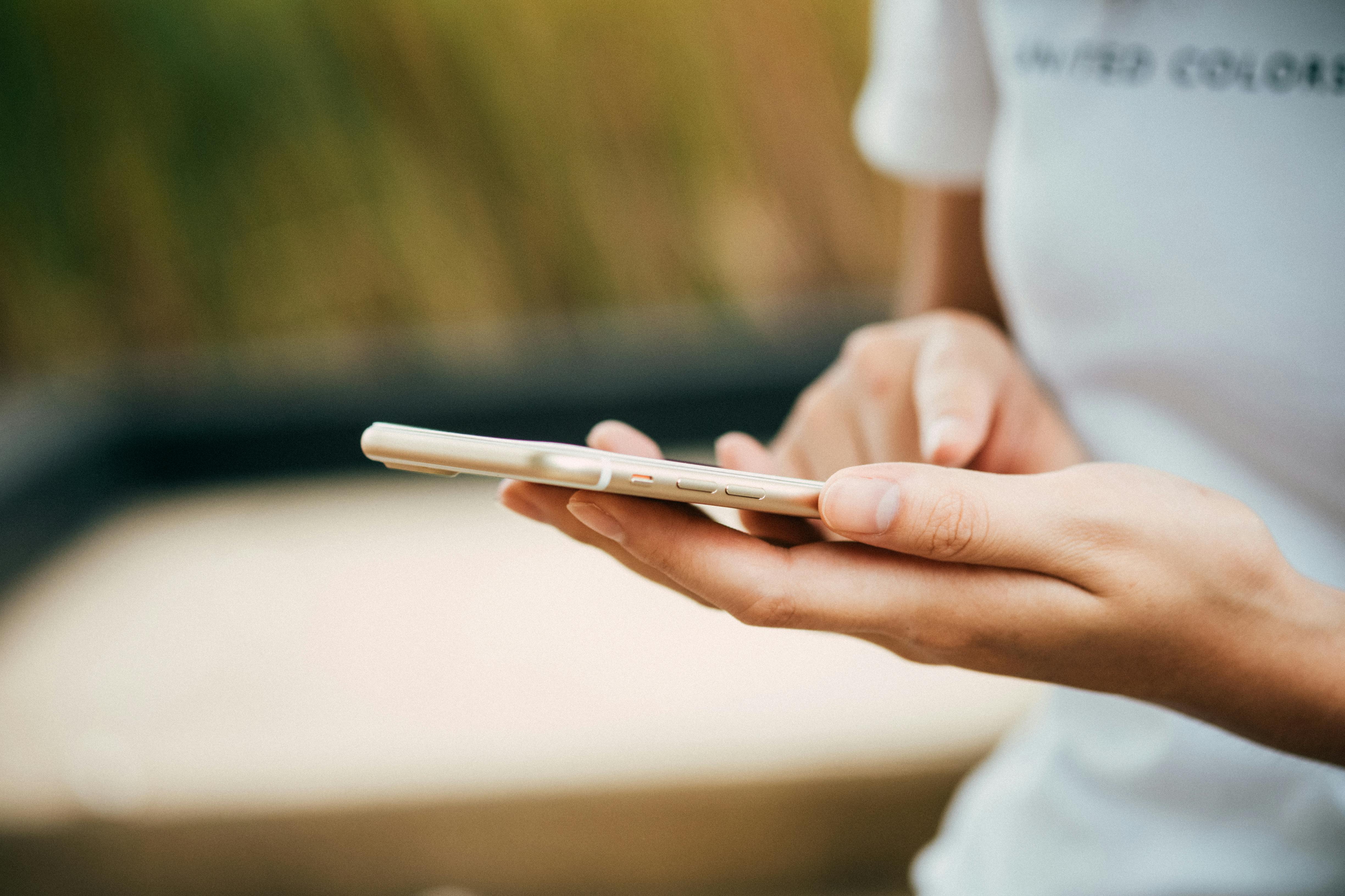 Top 10 aplicații și platforme online utile pentru expații din Olanda