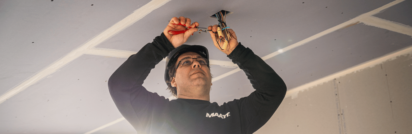 Elektromonteur worden? Lees over de 5 voordelen