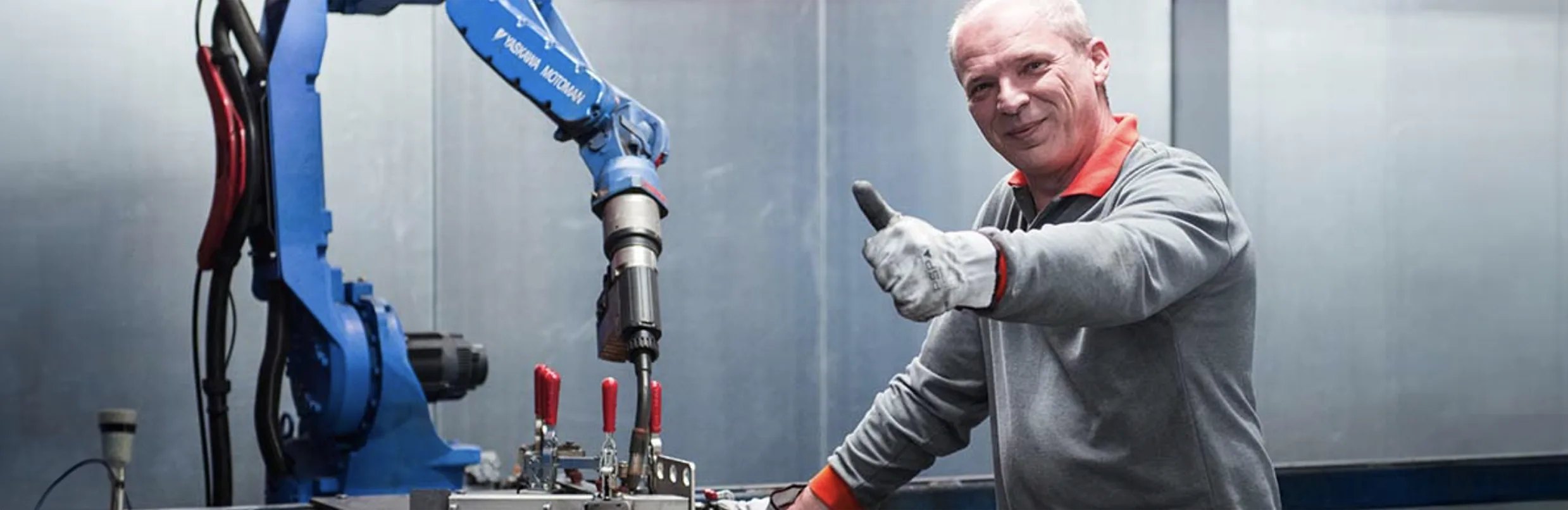 Hegesztőrobot kezelő állás
